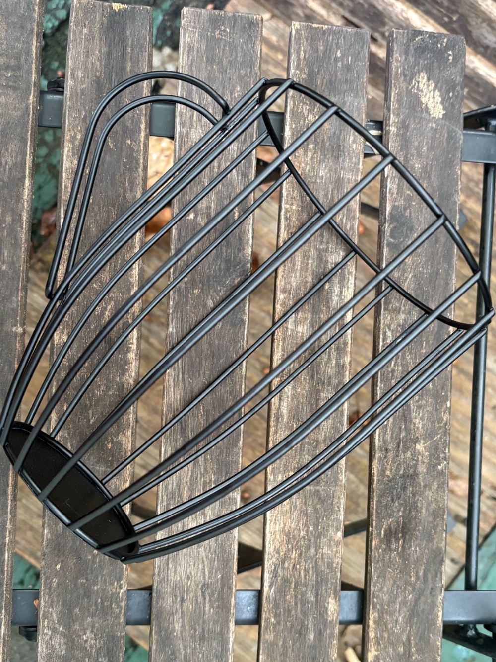 Coffee Mug Black Metal Wire Basket